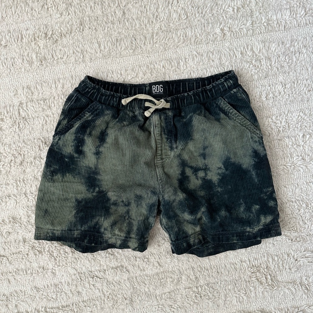 Corduroy tie dye shorts